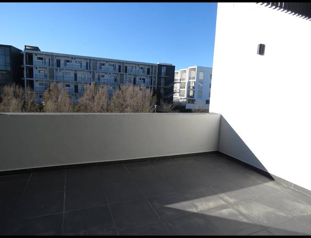 73M² MEDICAL SUITE TO LET IN PAARDEVLEI